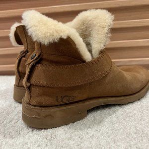 UGG Women's Mckay Chestnut Brown Winter Boots, Size 10